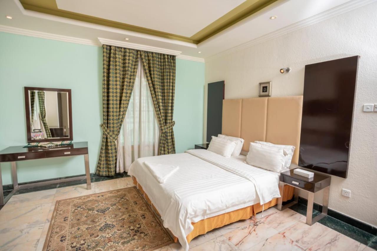 Delmon Hotel Suites ジェッダ エクステリア 写真