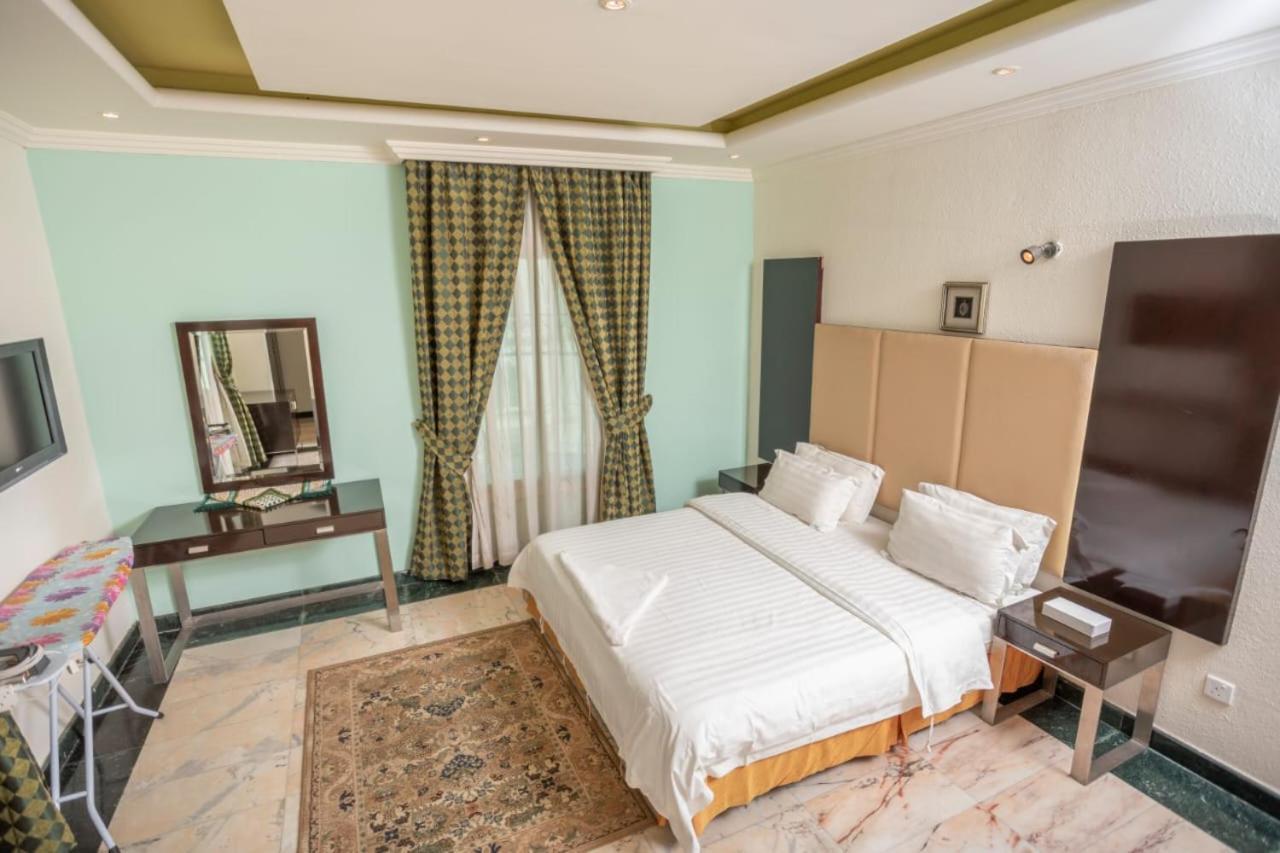 Delmon Hotel Suites ジェッダ エクステリア 写真