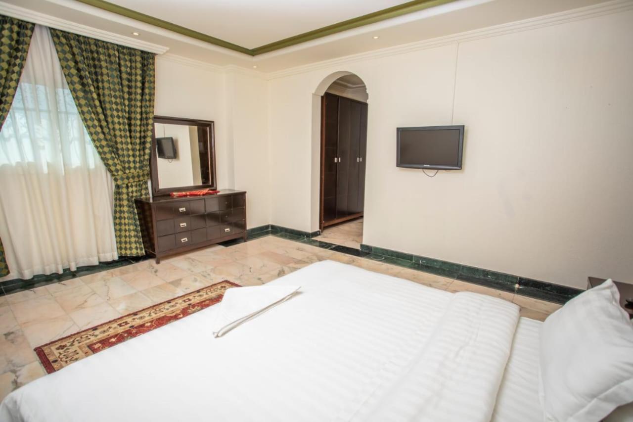 Delmon Hotel Suites ジェッダ エクステリア 写真