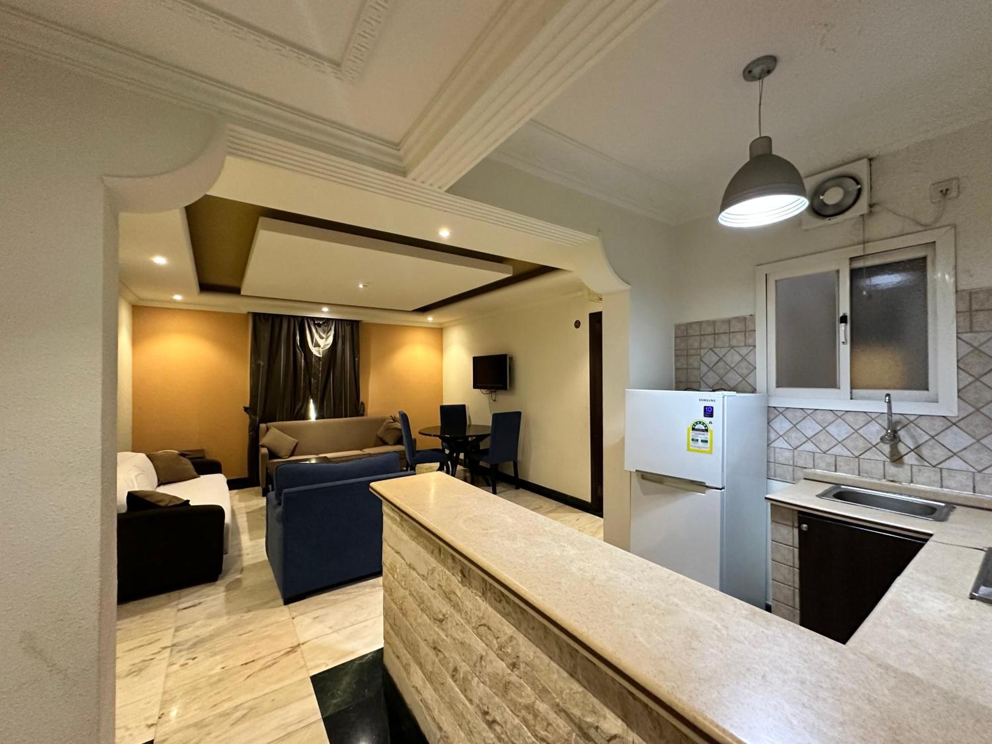 Delmon Hotel Suites ジェッダ エクステリア 写真